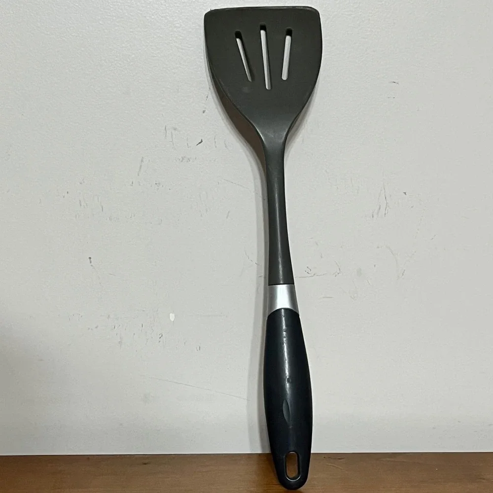 EKCO Black Nylon Slotted Spatula Turner with Ergonomic Grip Handle‎